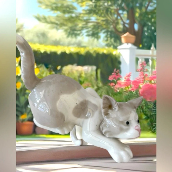 Llardo Attentive Cat Animals Domestic by LLADRO. - Picture 3 of 8